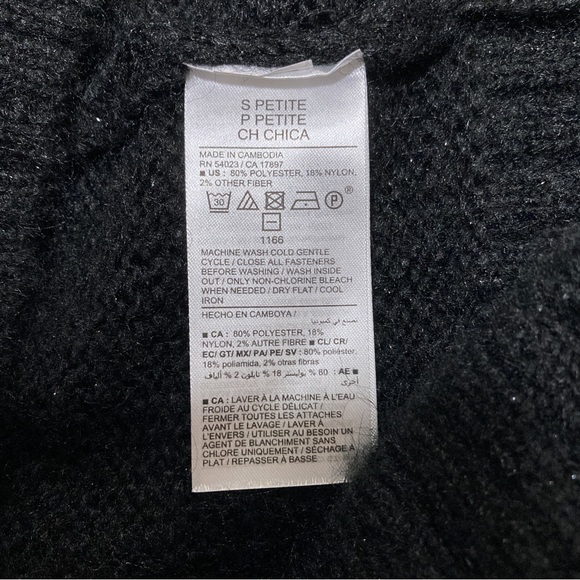 Old Navy Vintage-Style Cardigan Sweater - Picture 6 of 7